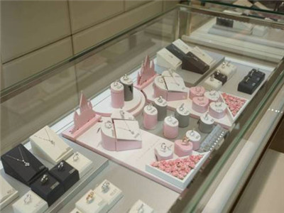 珠宝店商品陈列应注意的5个事项