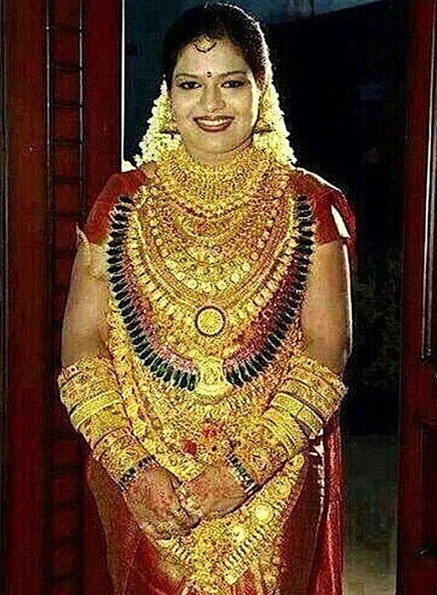 【今日新闻】印度在炫富的路上 土豪嫁女黄金