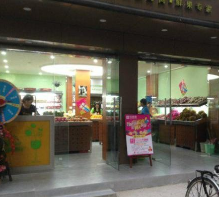 鱦