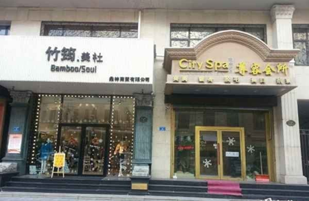 鱦