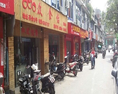 鱦