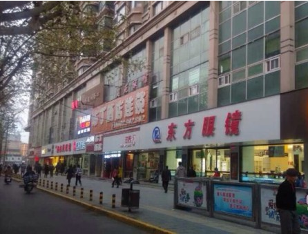 鱦