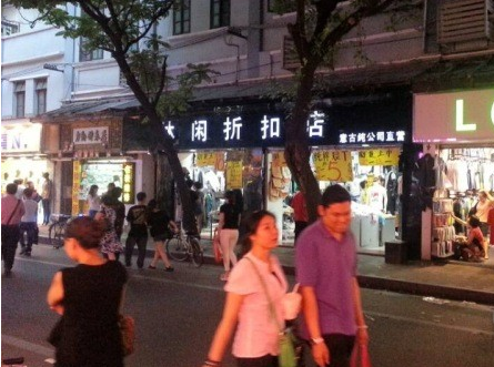 鱦