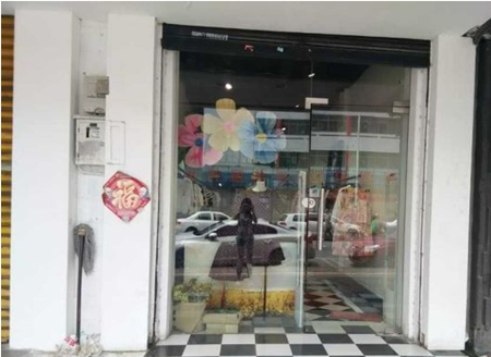 鱦
