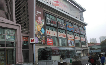鱦