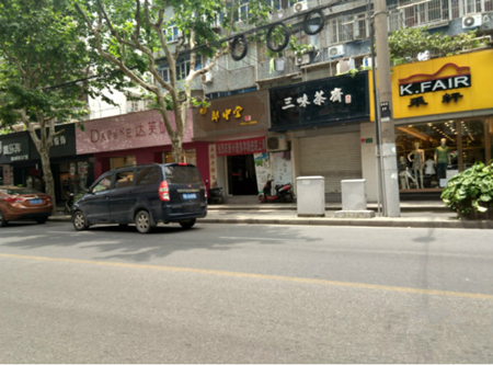 鱦