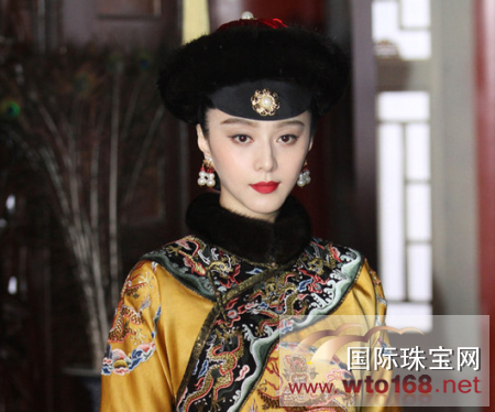 【流行时尚】范爷:从武媚娘到杨贵妃 无珠宝怎可安天下_国际珠宝网-全球最大的珠宝门户网站。提供及时的行业动态、黄金价格和珠宝加盟等资讯。