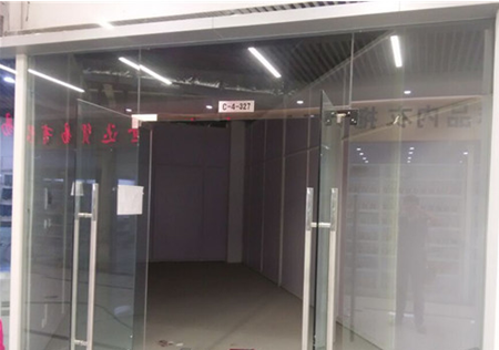 鱦