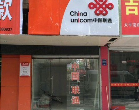 鱦