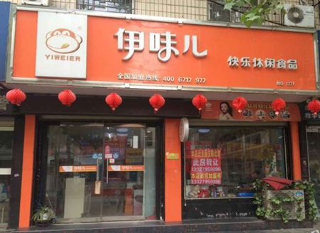 鱦