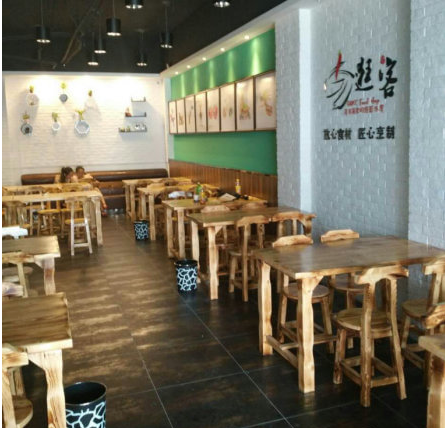 鱦