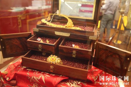 婚庆力作《琴瑟菡萏》