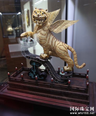 《虎翼雄风》