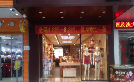 鱦