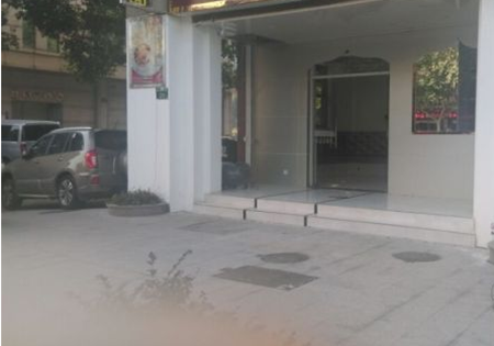 鱦