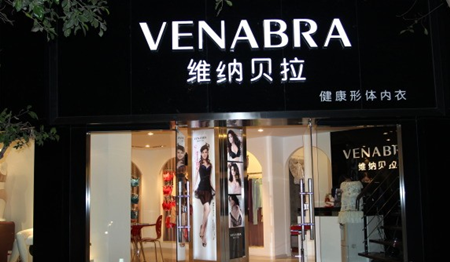 鱦