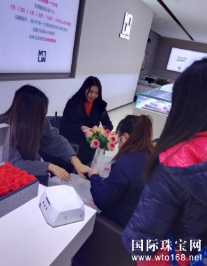 ���ꡢ������μ�ã�ÿ�����������