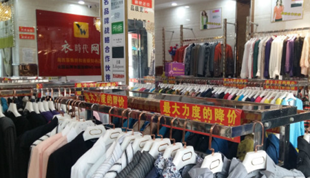 鱦