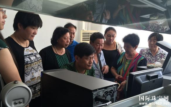 �����߽��������ʼ�ֻƽ��鱦*�μ���ල����