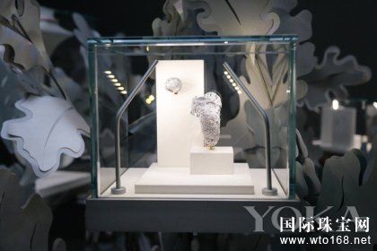 CHAUMETٰķʽ԰ɶ *չȻ߶鱦ϵ