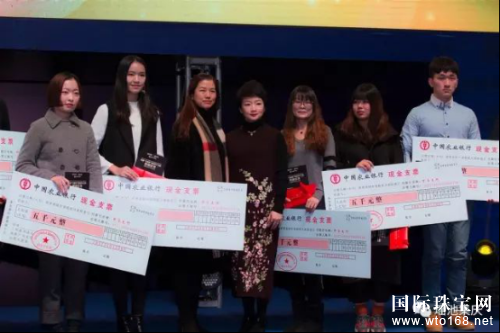 ��ѡ�����뺺������Ʒ������ս�Ծ���ίԱ�ḱ���鳤����Ůʿ��Ӱ����