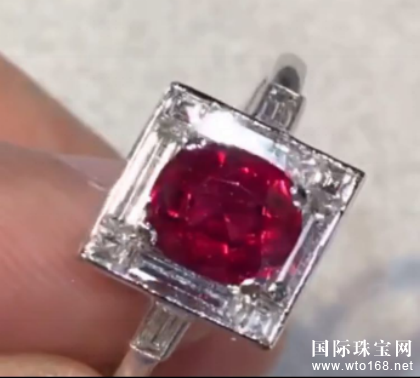 珠宝市场一路看涨 各大拍卖行均拍出高价!