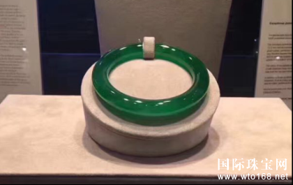 珠宝市场一路看涨 各大拍卖行均拍出高价!