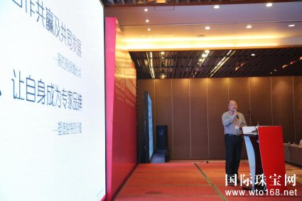 �ָ��й���Ӫ���ĸ����³�����ƽ������������