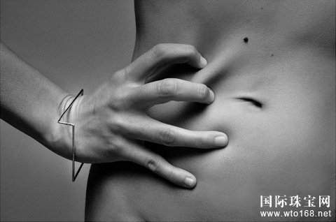 “” ϵ鱦 / Miranda Vukasovic