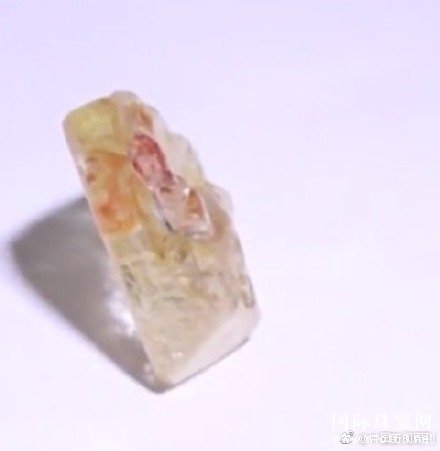 世界*穷国挖出超大钻石