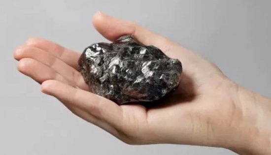 非洲博茨瓦纳再次发现巨型钻石原石 重达1174克拉!