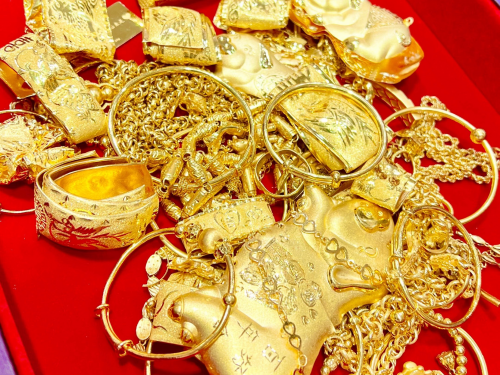 �ƽ�����